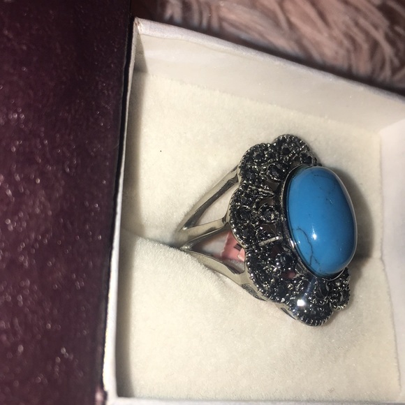 Very cute nice looking for the ladies - Picture 2 of 3